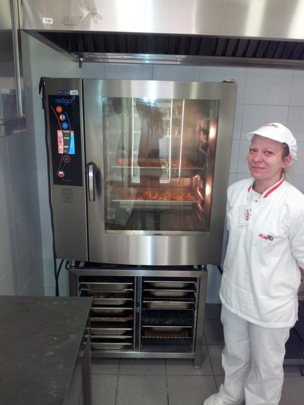 Delhaize Serbia d.o.o. - Maxi 214 market chain